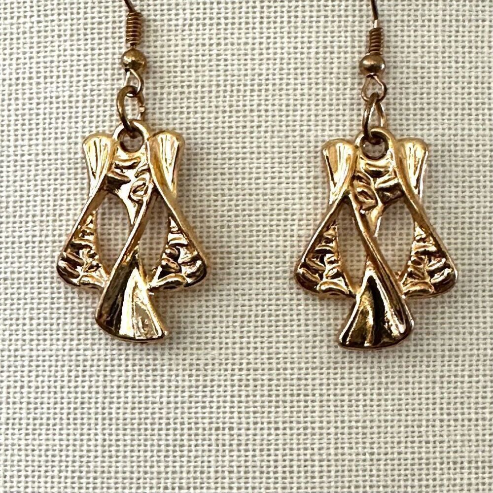 Gold tone drop earrings
